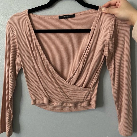 Crop Tops - Picture 2 of 2